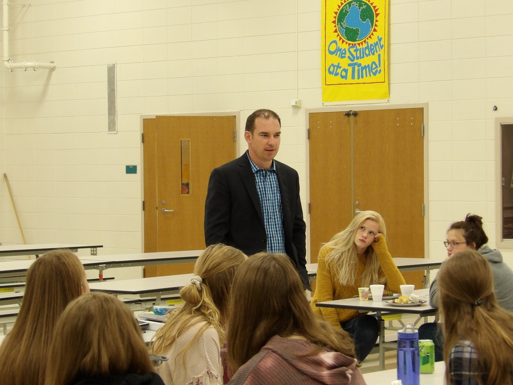 Randy Dorn addressing the students