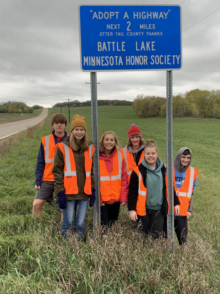 Thank you to our senior Minnesota Honor Society members for keeping our roads clean!